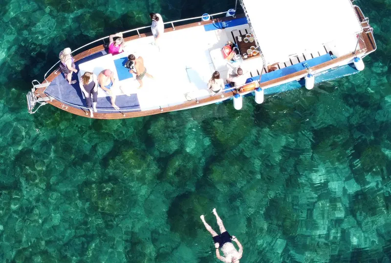 Taormina Group Boat Tour with Aperitif